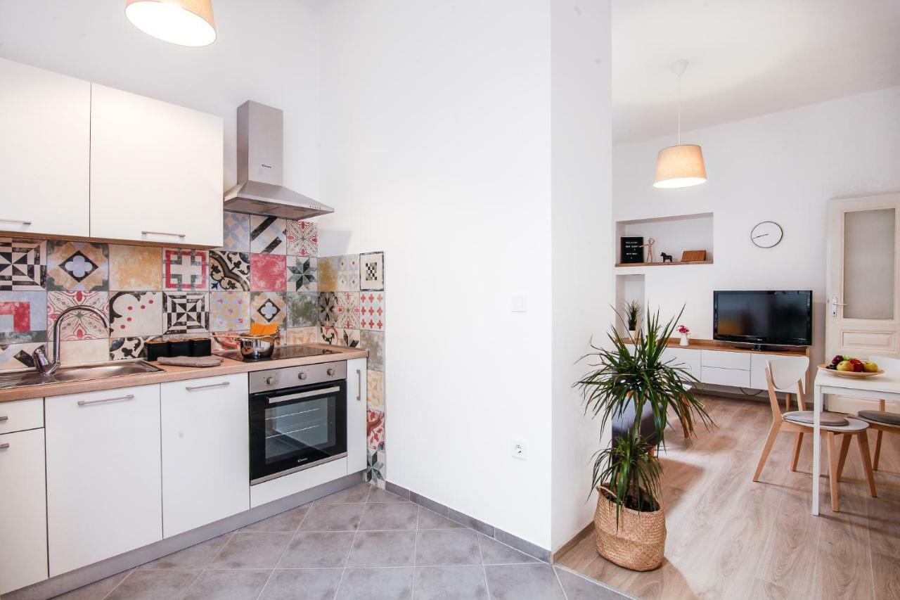 Apartment Kensi*** بولا المظهر الخارجي الصورة