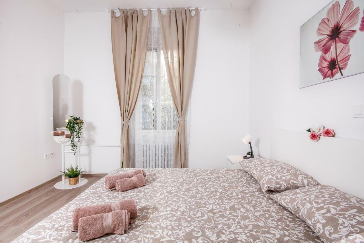 Apartment Kensi*** بولا المظهر الخارجي الصورة